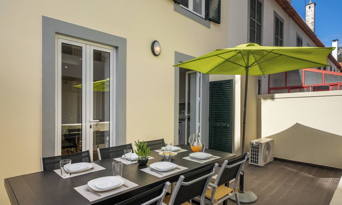 Santa Luzia House | Rua do Pina 5 – Cozy 3-Bedroom Home in Funchal