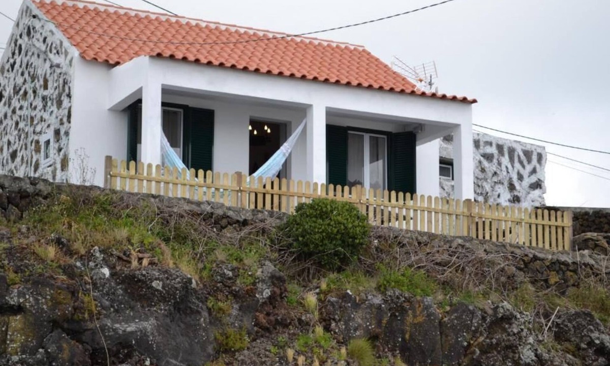 Angra do Heroismo House | Rural Cottage with Sea View