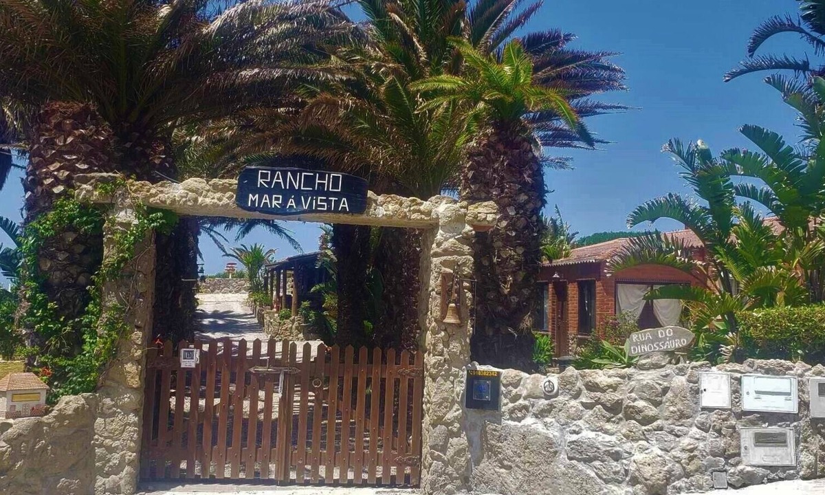 Ribamar Cottage | Rustic House in Falésia