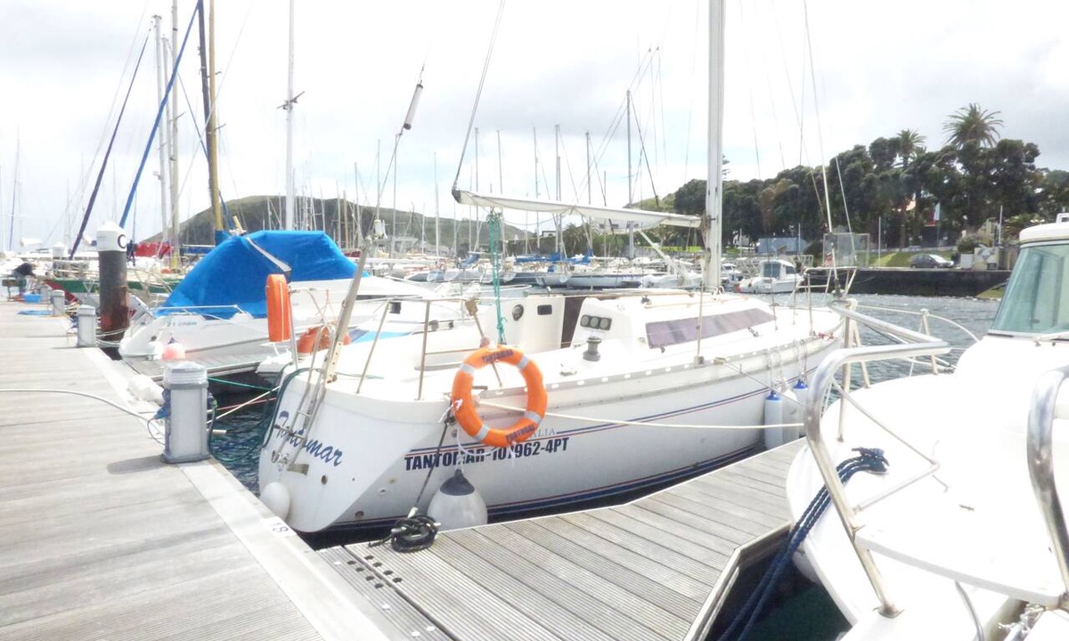 Horta Boat Rental | Sailboat TANTOMAR, moored at Horta Marina, FAIAL ISLAND, AZORES