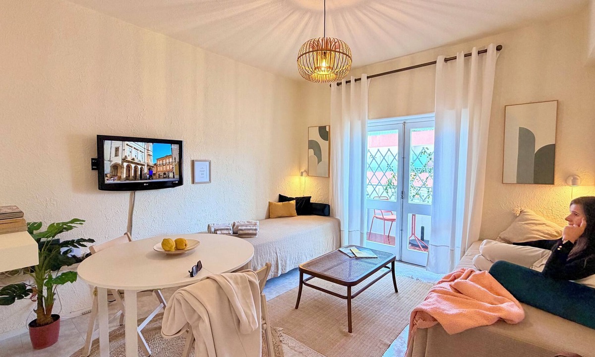 Praia de Santa Cruz Apartment | Sal & Sol – Beach, Work & Local Life in Santa Cruz, Torres Vedras, Lisbon