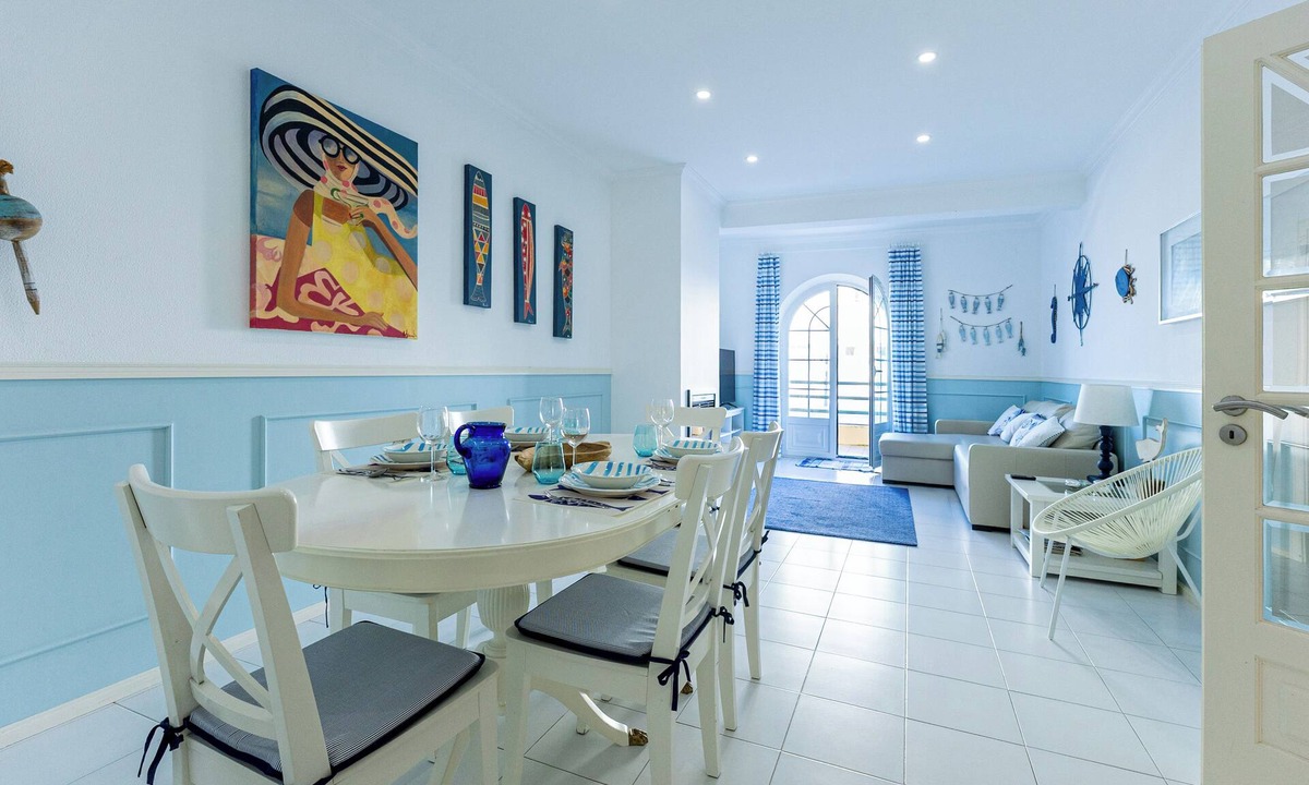 Praia de Santa Cruz Apartment | Santa Blue - Sea-front vacation home 1 hour from Lisbon!