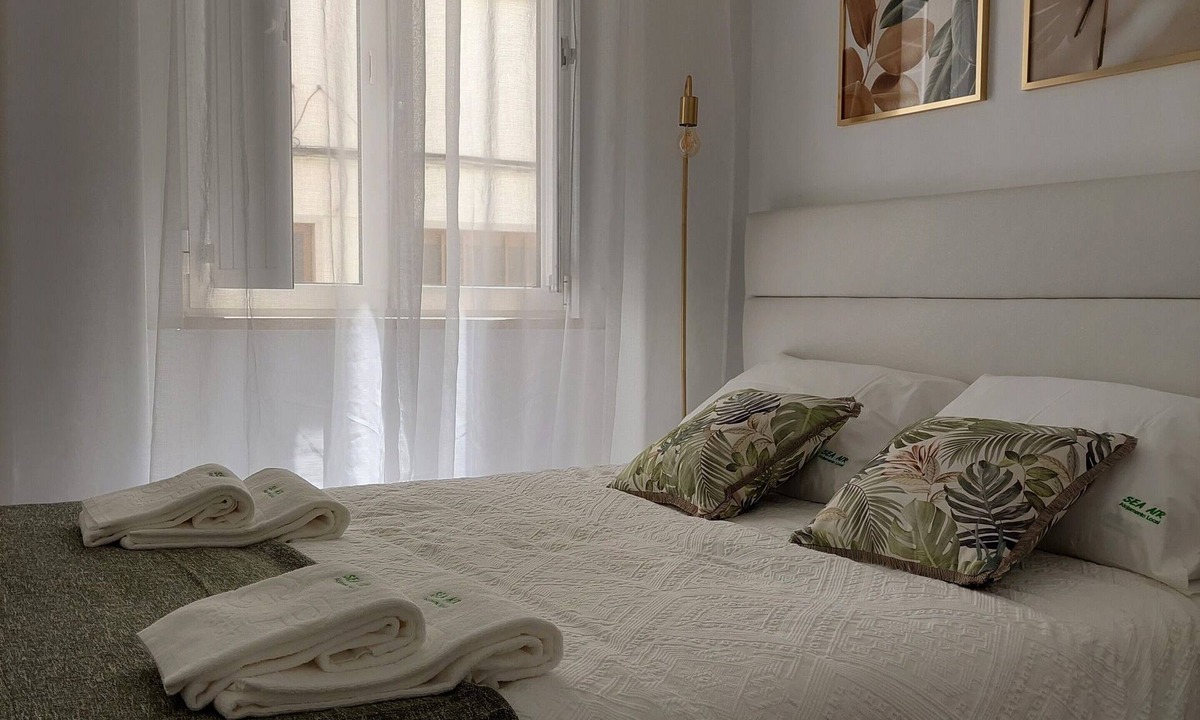 Nazare Condo | SEA AIR Local Accommodation - Beach Center and Comfort in one place