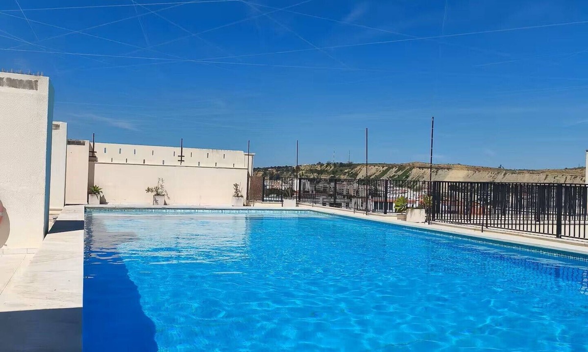 Costa de Caparica Apartment | Seafront apartment with pool