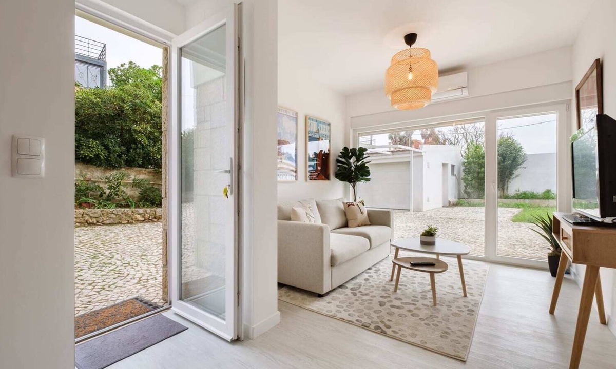 Estoril Apartment | Seascape Apartment Unit 2 by Portugal Portfolio