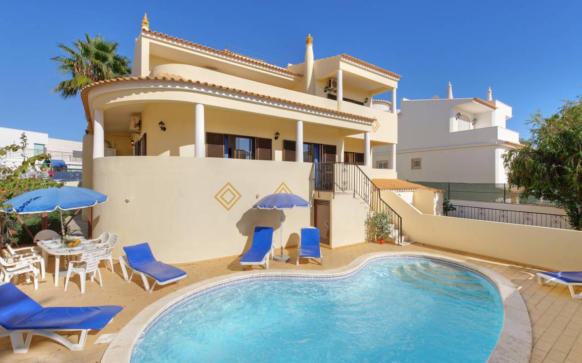 Gale Villa | Simões - Close to Praia da Galé. W/ Private Pool, Wi-Fi, BBQ, Air/Con