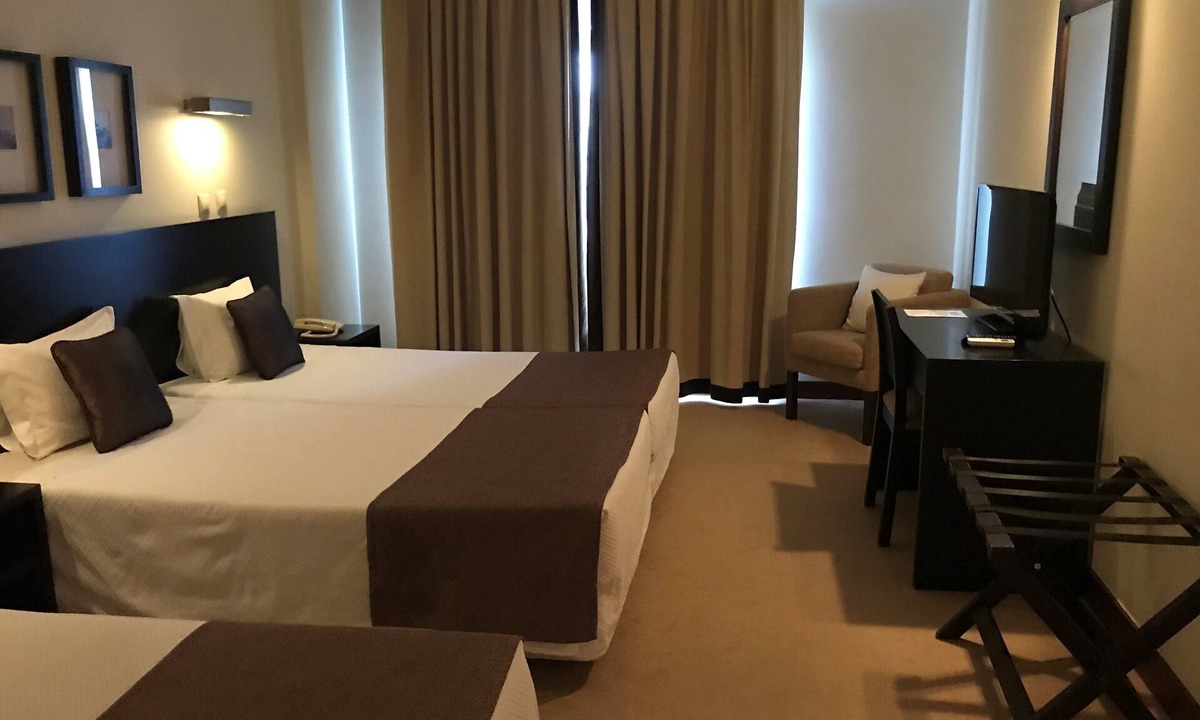 Tondela Hotel | SJ Hotel