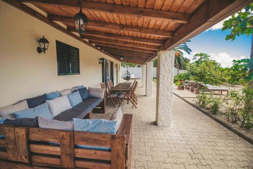 Vila Baleira Villa | Slowing Villas - Villa Âncora
