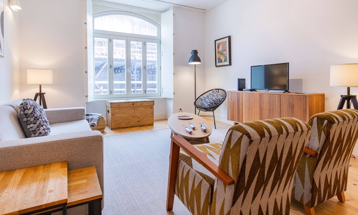 Misericordia Apartment | Spacious 1BDR in Santos by LovelyStay