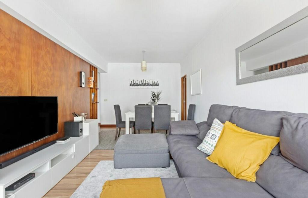 Benfica Apartment | Spacious 3 Bedroom Apartment in Lisbon