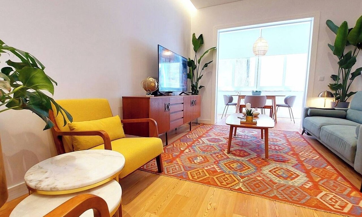 Sao Jorge de Arroios Apartment | Spacious apartment in Lisbon | 2 bedrooms with AC