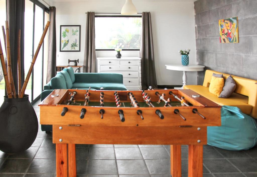 Canico House | Spacious house with sea view in Caniço + private pool