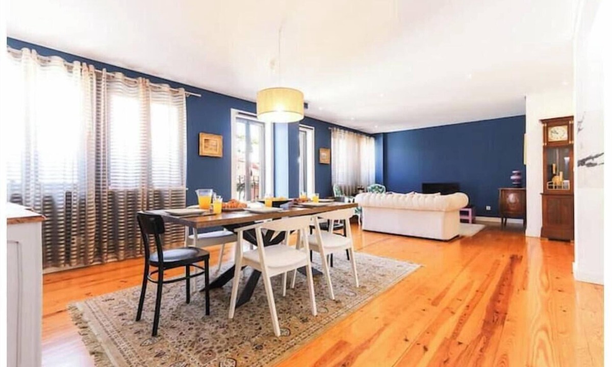 Sao Jose Apartment | Spacious luxury duplex on Av. da Liberdade with balconies offering views