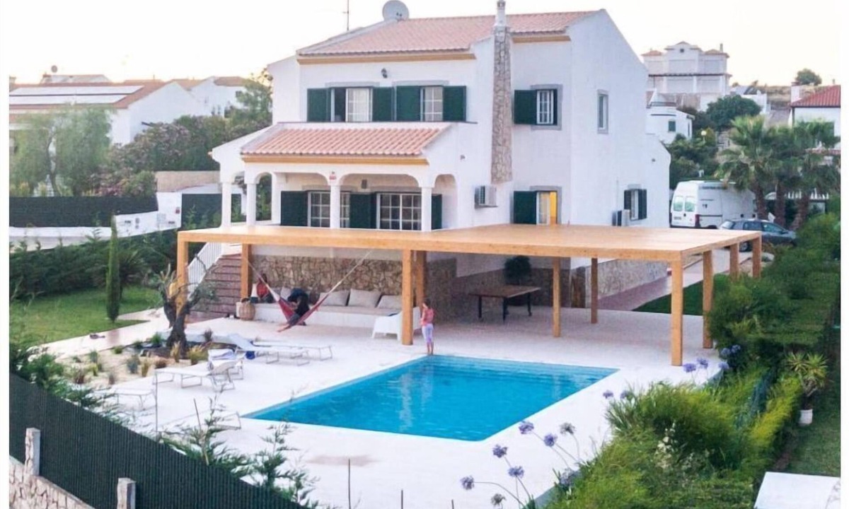 Castro Marim Villa | Spacious two-story villa with a pool and large garden, 6 minutes from Praia Verde.