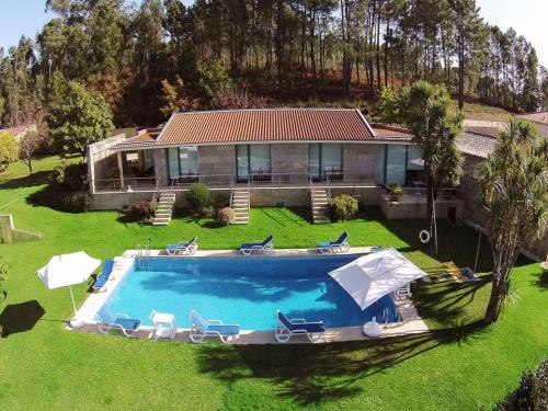 Rubiaes Villa | Splendid Ponte De Lima Villa 6 Bedrooms Villa Coura Coura Valley Views