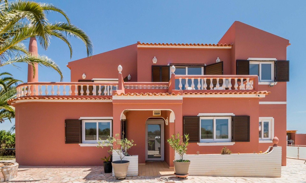Armacao de Pera Villa | Sprawling Air-Conditioned Villa w/ Kitchen, Private Pool, Lounge Area, & WiFi