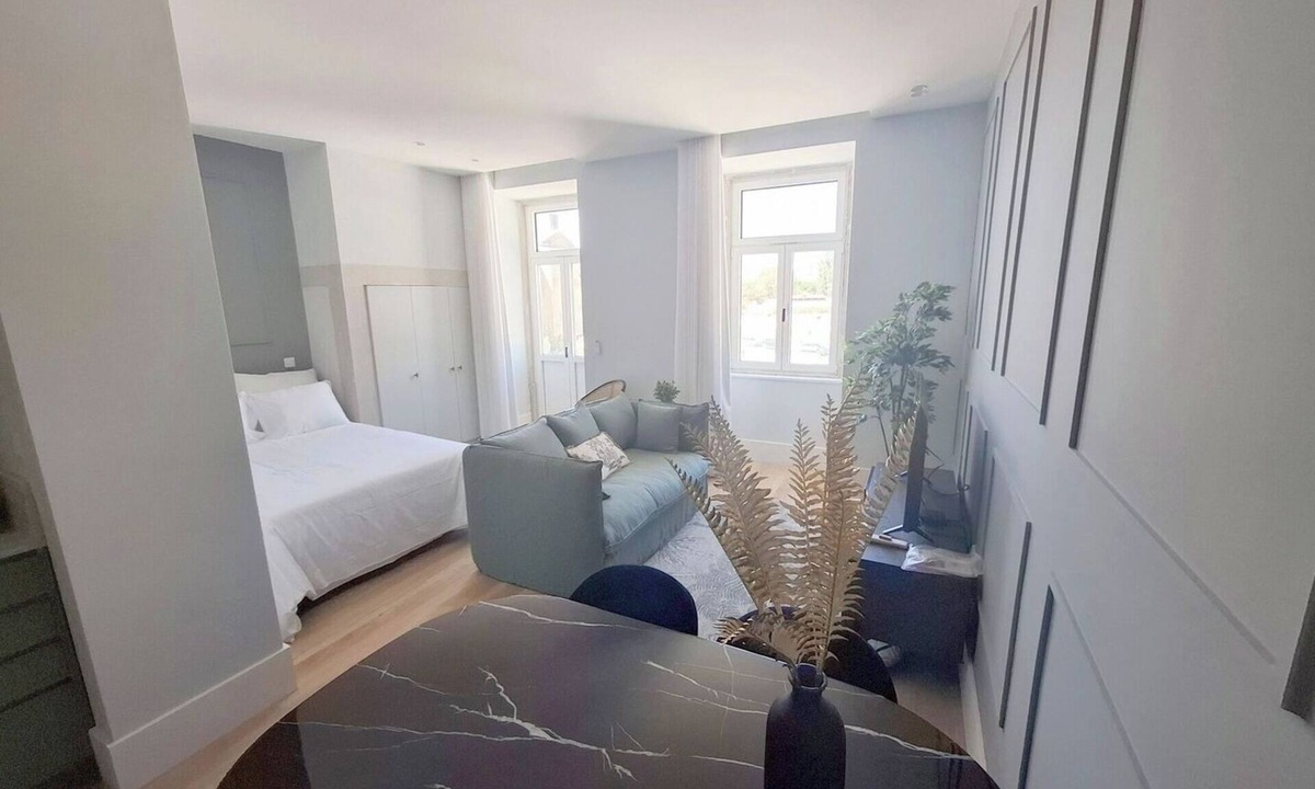 Santo Condestavel Apartment | Studio 104 Lisbon Patio Elevator A/C