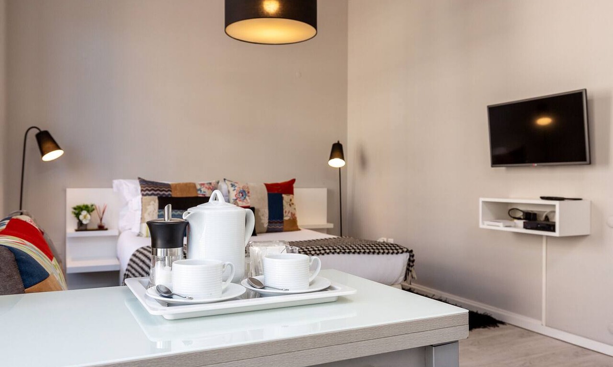 Centro / Baixa Apartment | Studio with balcony in Clérigos Tower