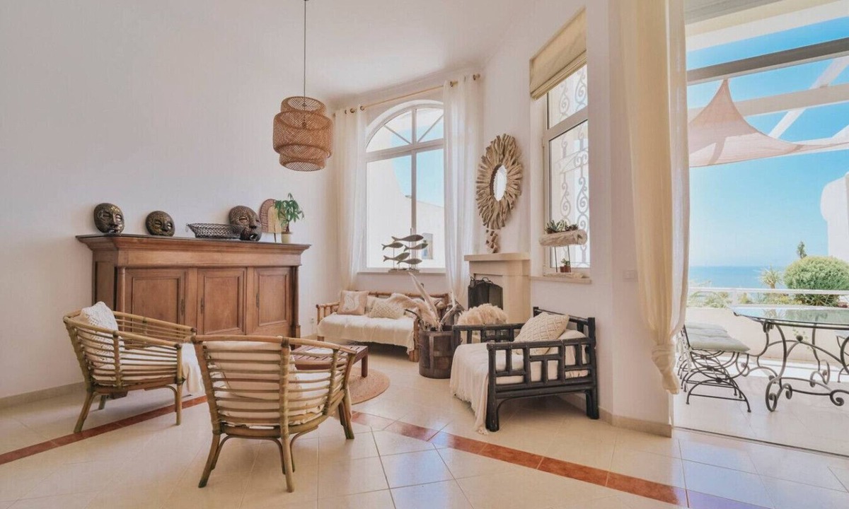 Figueira da Foz Villa | Stunning Ocean Views