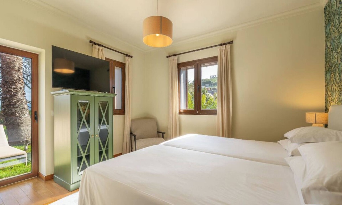 Santana Hotel | Stunning Villa Near Santana’s Attractions - 1.9 miles | Breakfast Included