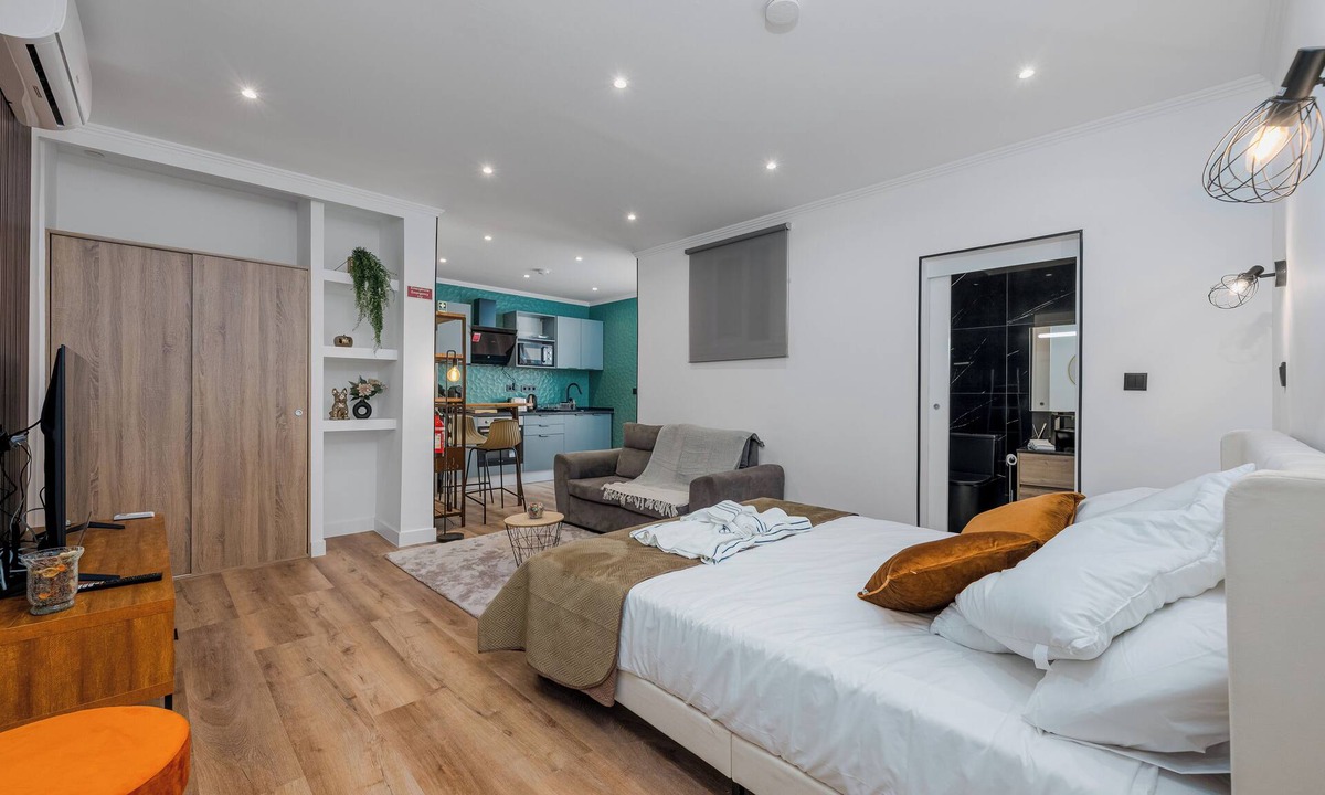 Imaculado Coracao de Maria Apartment | Stylish 1 Bed room Studio Flat