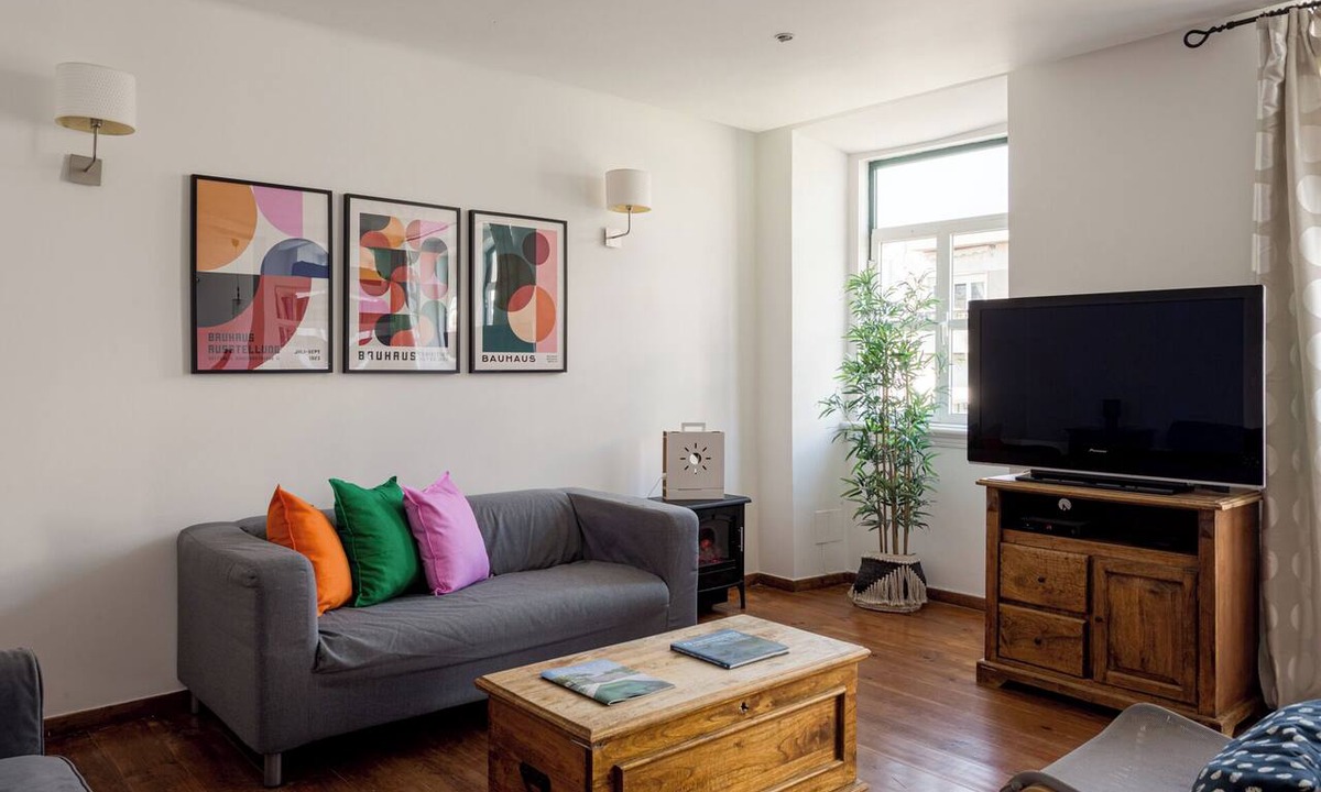 Sao Sebastiao da Pedreira Apartment | Stylish Apartment in Lisbon
