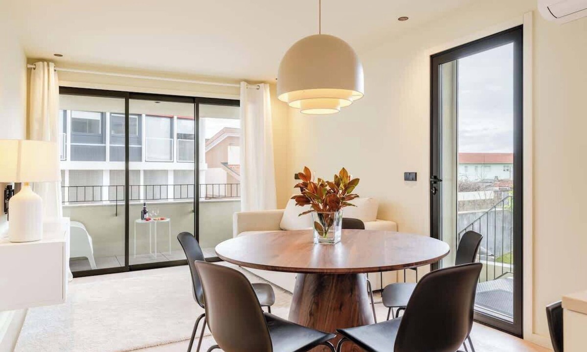 Aldoar Foz do Douro e Nevogilde Apartment | Stylish Flat with Terrace & Garage by HostWise