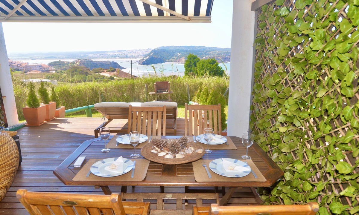 Sao Martinho do Porto Apartment | Sunset - Sea view 1 bedroom apartment in Sao Martinho Do Porto with pools