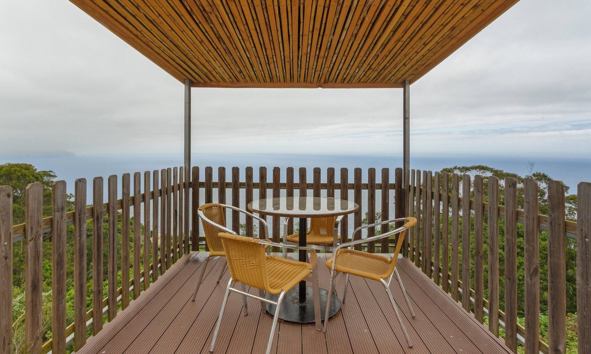 Sao Jorge Apartment | Sunset Village B Apartment with Sea View, Wi-Fi and Air Conditioning