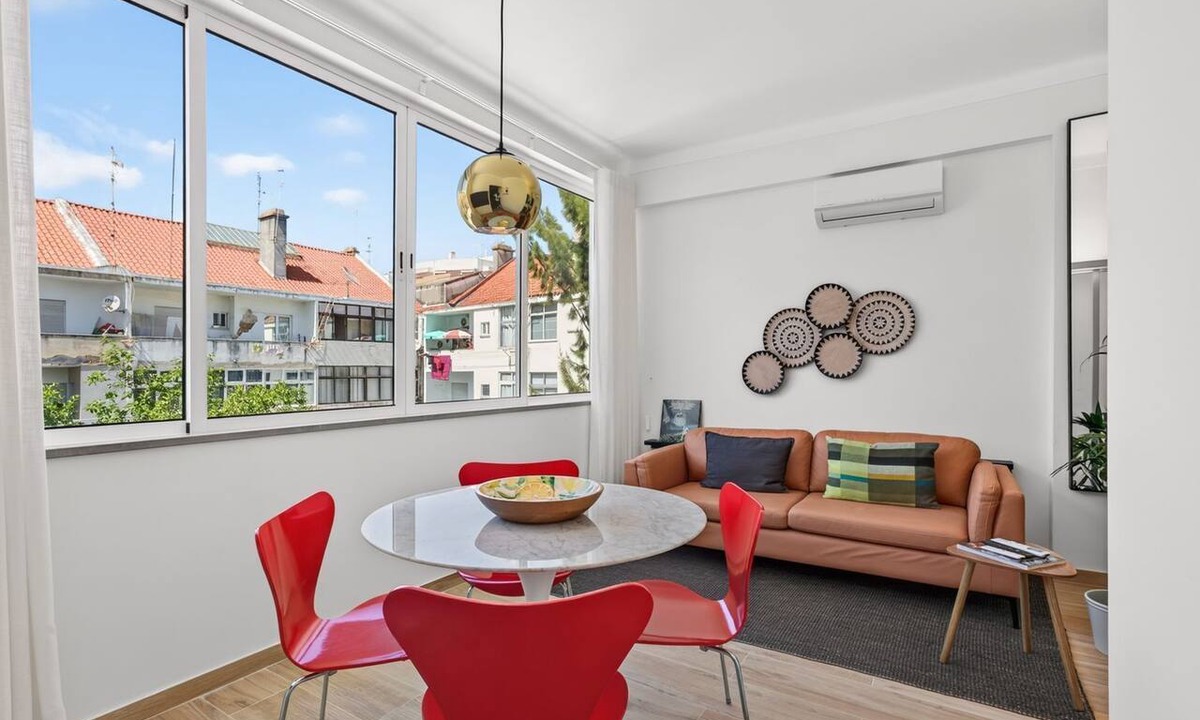 Portimao Apartment | T2 Moderno c/Varanda em Portimão by Lovelystay