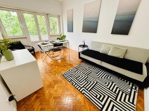 Sao Jorge de Arroios Apartment | The Crespo House 2D - Comfortable apartment in the center