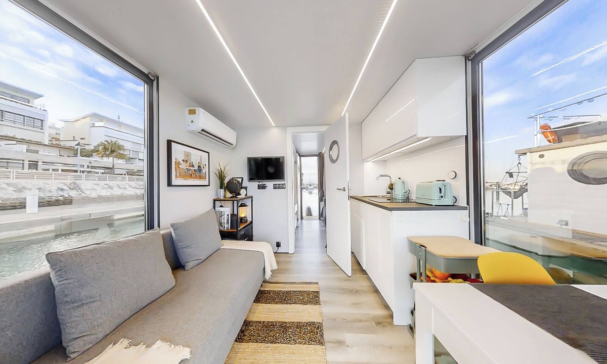 Parque das Nacoes Boat Rental | The Homeboat Company - PDN