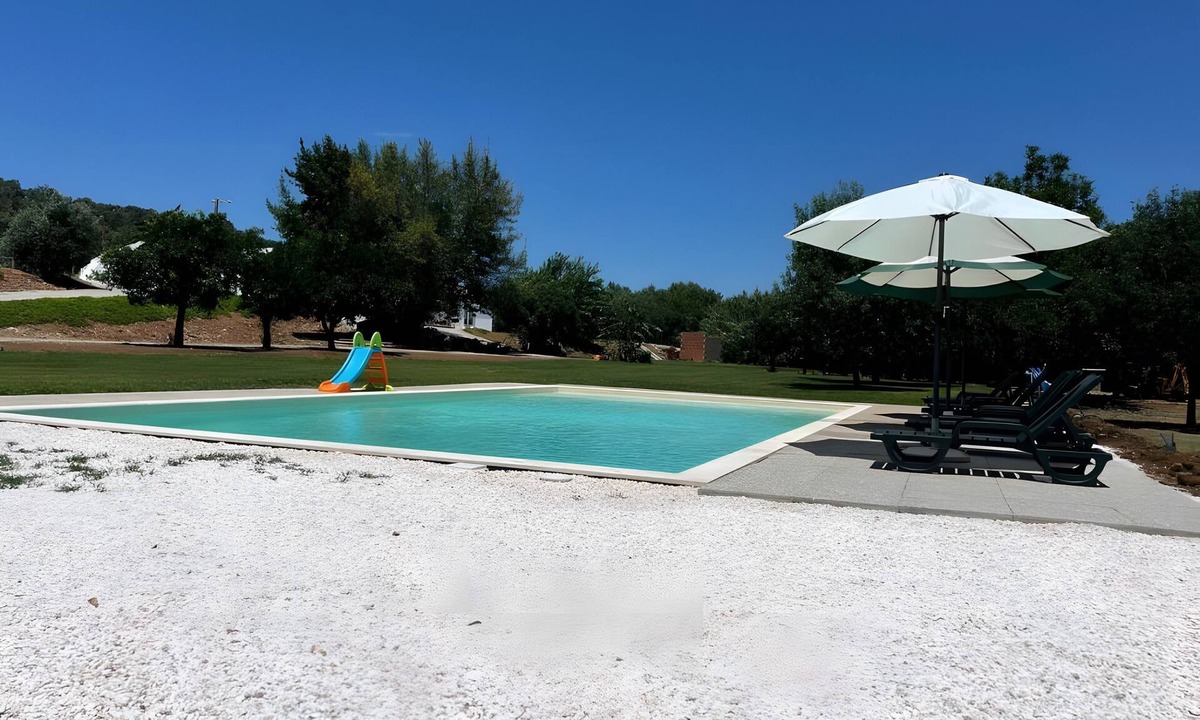 Elvas Villa | Tiny Home Casa da Janeca with Shared Pool, Wi-Fi and Air Conditioning