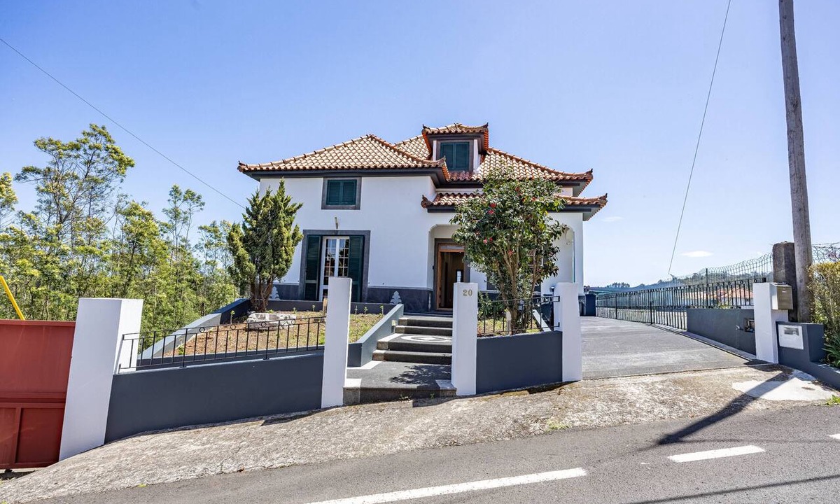 Santana Villa | Tony's House A by YOUR KEY