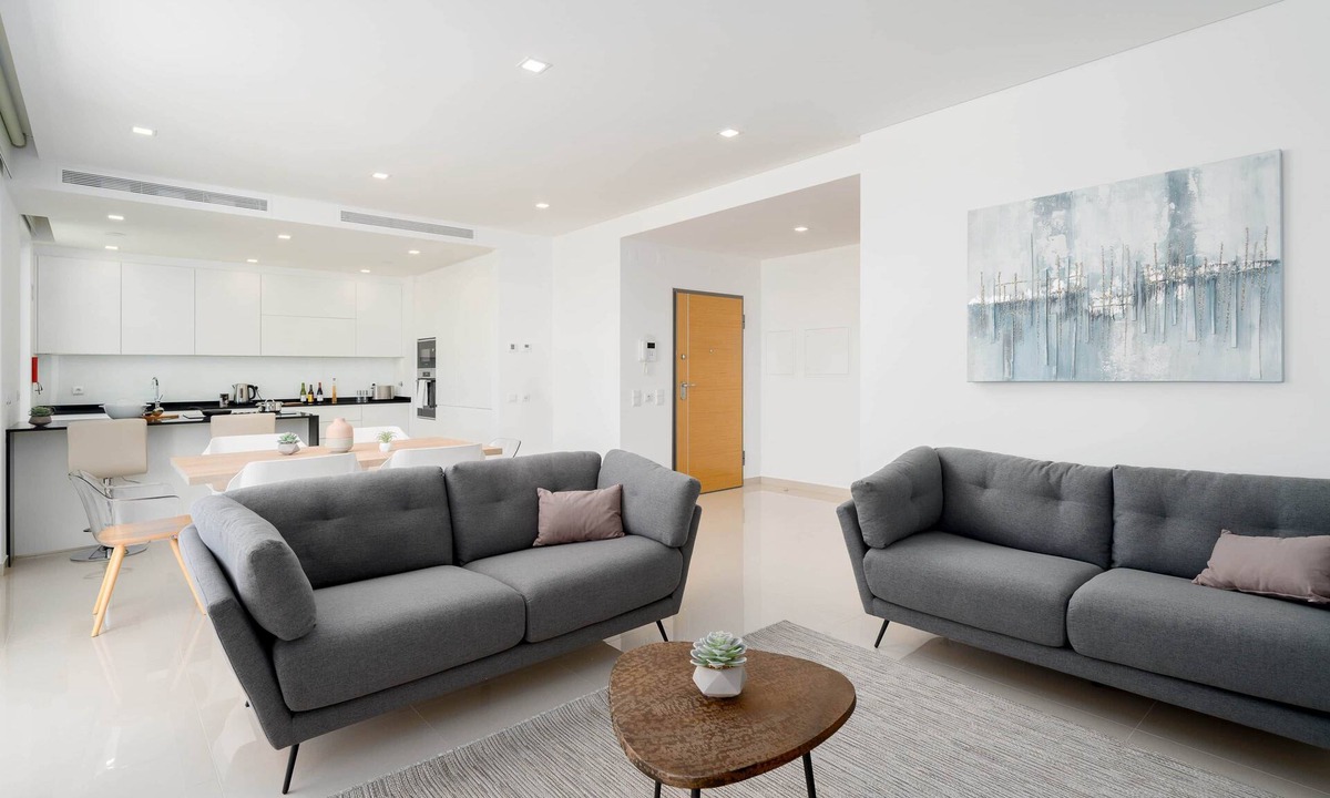 Lagos Apartment | Top Floor Luxury Lagos Apartment