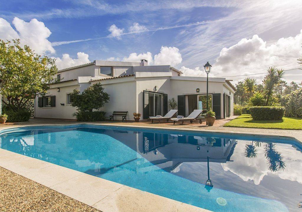Belverde Villa | Traditional Aroeira Villa Villa Goreti † 4 Bedrooms Quiet Area Private Pool
