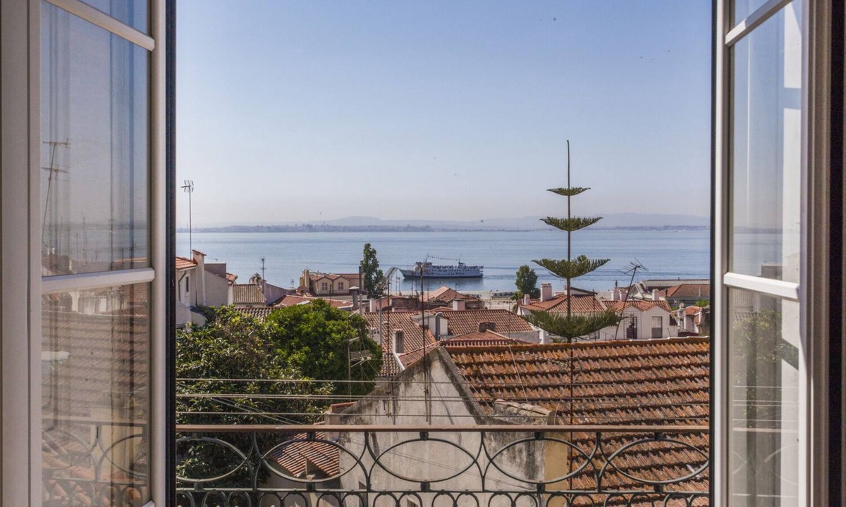 Santo Estevao Apartment | Two-bedroom apartment with amazing views in the heart of historical Lisbon
