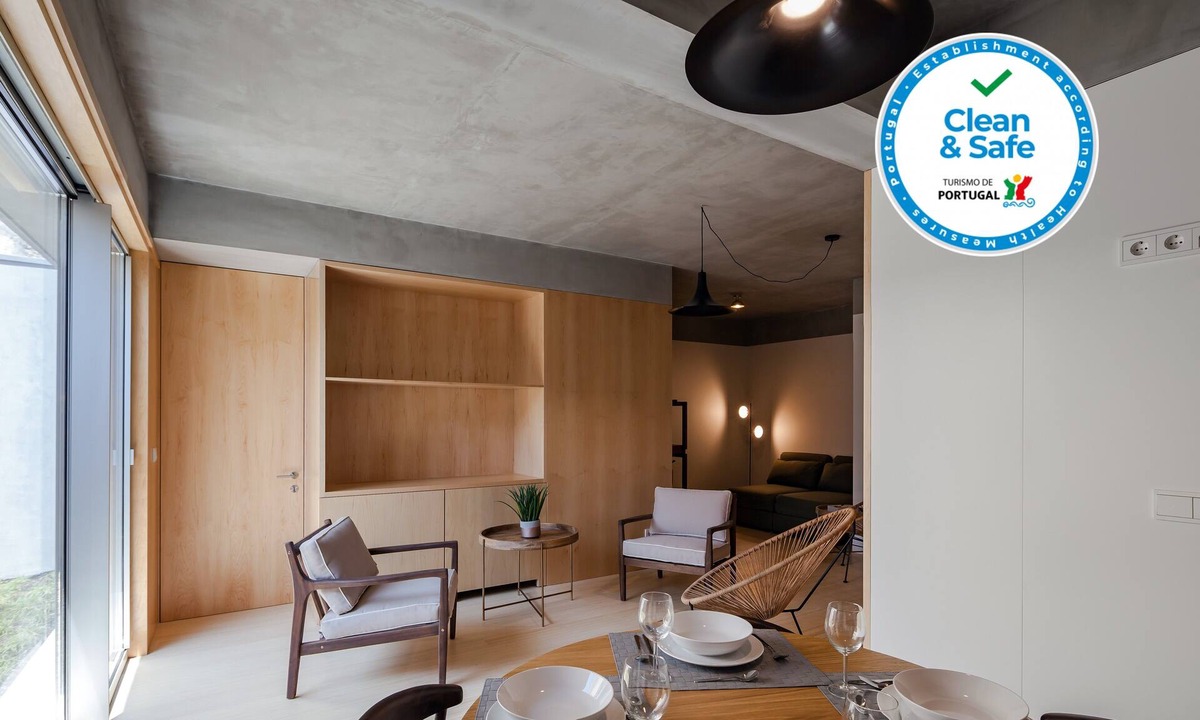 Bonfim Apartment | Two Bedroom Deluxe Apartment with Patio & Private Garden