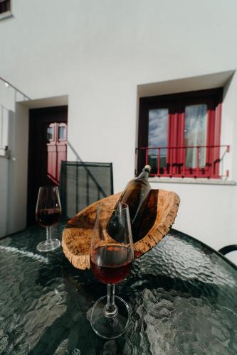 Bomfim House | Uva Douro Houses - Casa Santana