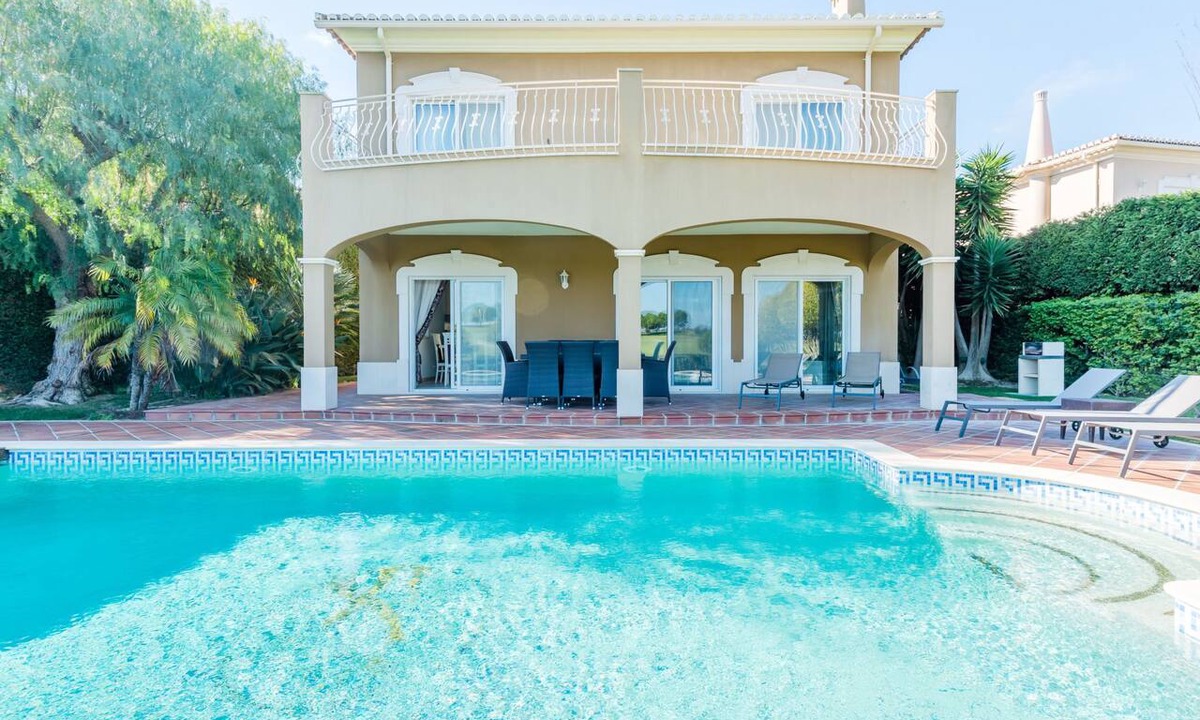 Atalaia House | Vacation home by Interhome