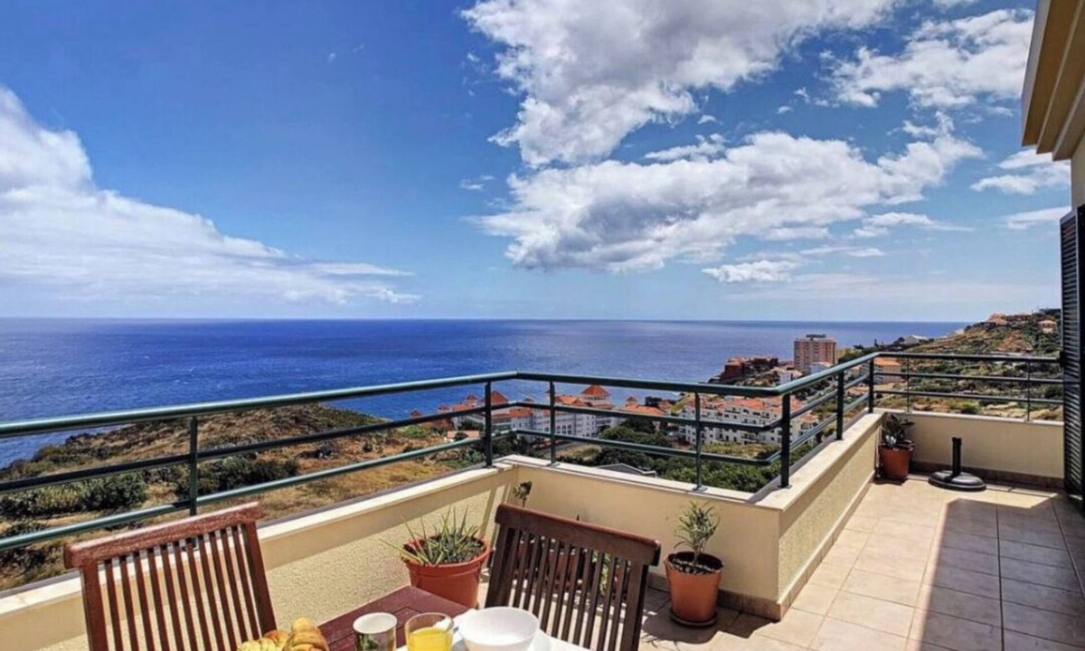 Canico Apartment | VeBella Ocean View
