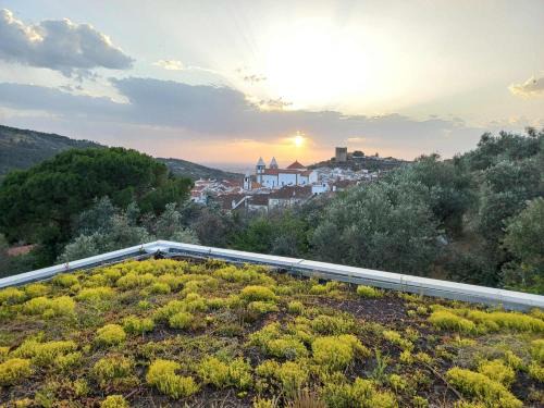 Santa Maria da Devesa Apartment | Vervide- Overlooking Natural Park and Castle