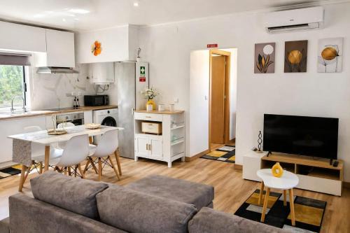 Lajes das Flores House | Vila de Baixo