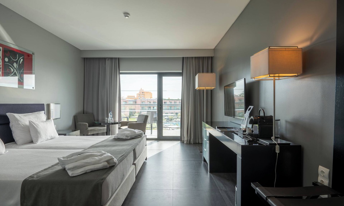 Meia Praia Hotel | Vila Gale Lagos Resort Hotel
