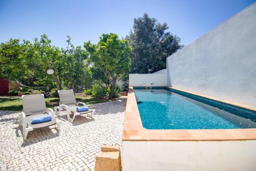 Pera House | Vila Vintage Beach 3,5km Pool AC WiFi Billiard