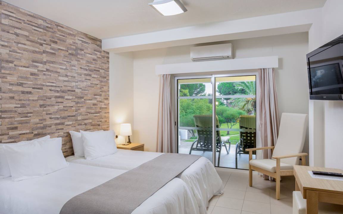 Quinta do Lago Villa | Villa ∙ 2 bedrooms ∙ 6 guests