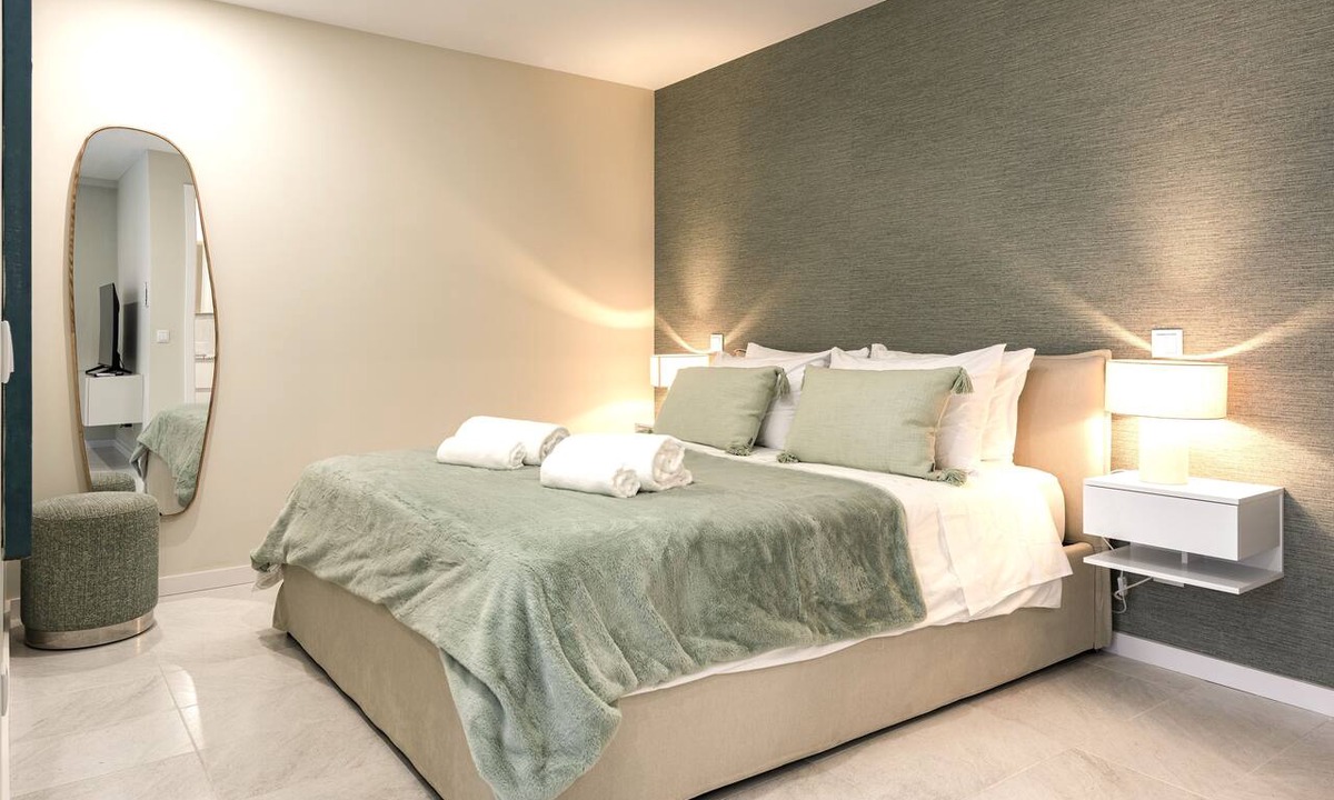 Gambelas Apartment | Villa 41 Faro Airport | Studio 1 | King Bed | Early/Late Check-in