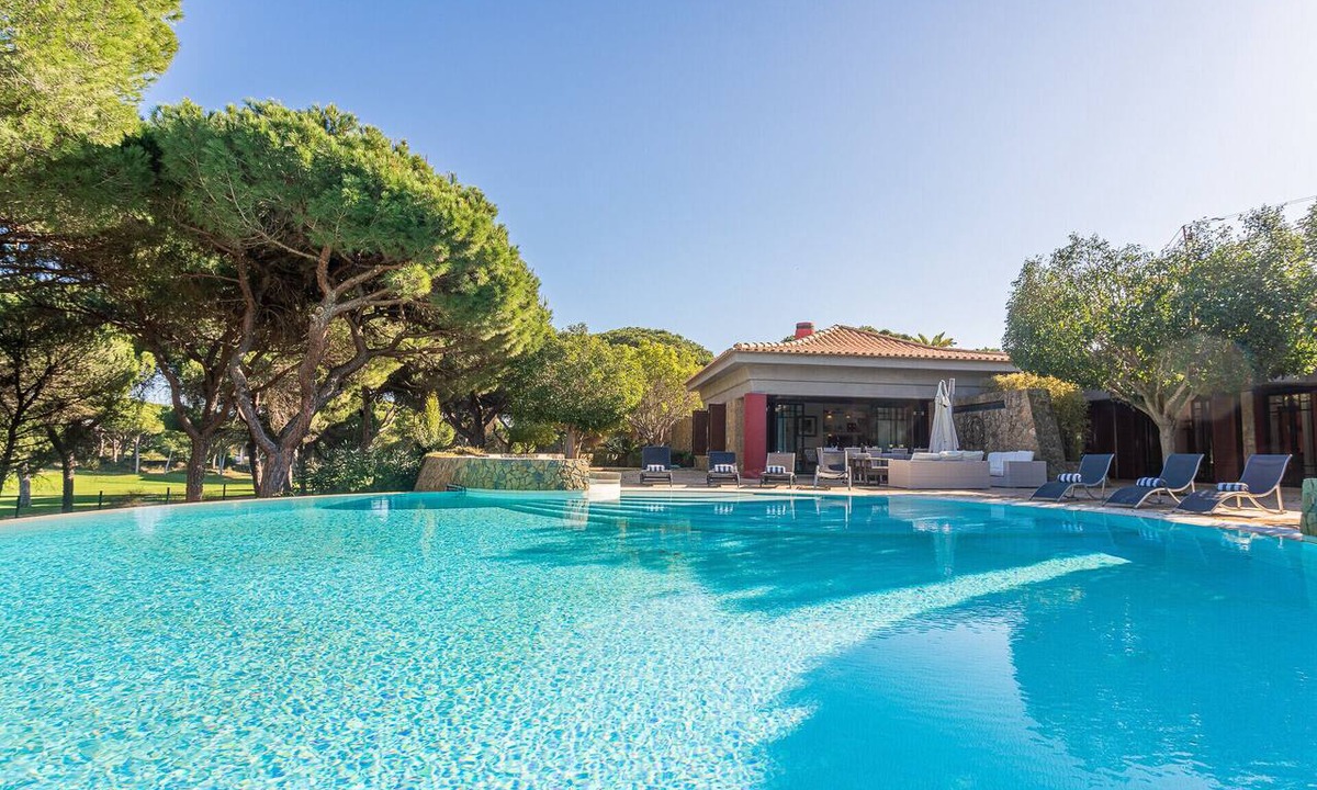 Vilamoura Villa | Villa Adelaide - Premium villa in Vilamoura, with heated fenced pool, Jacuzzi, and AC