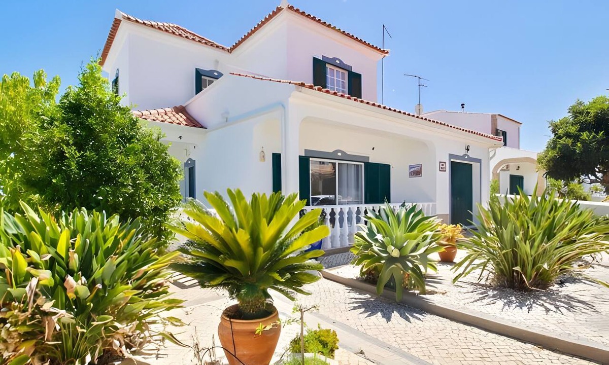 Barrocal Villa | Villa 'Alcaria Grand House' with Private Terrace, Wi-Fi and Air Conditioning