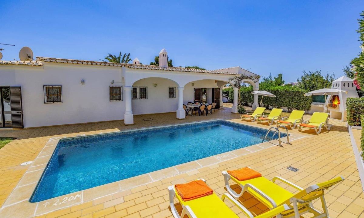 Areias de Sao Joao Villa | Villa Aldeia by Villa Plus